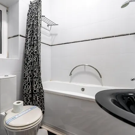 Szálloda European 8 *