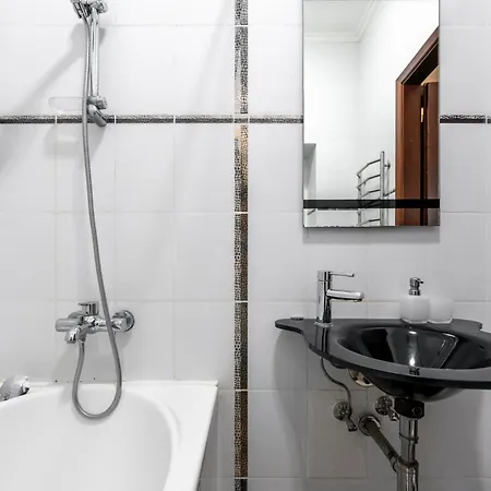 Отель European 8 *